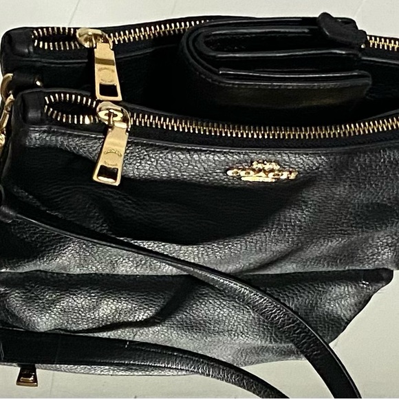 Coach Double Zip Black Crossbody & Wallet Set - Picture 13 of 14